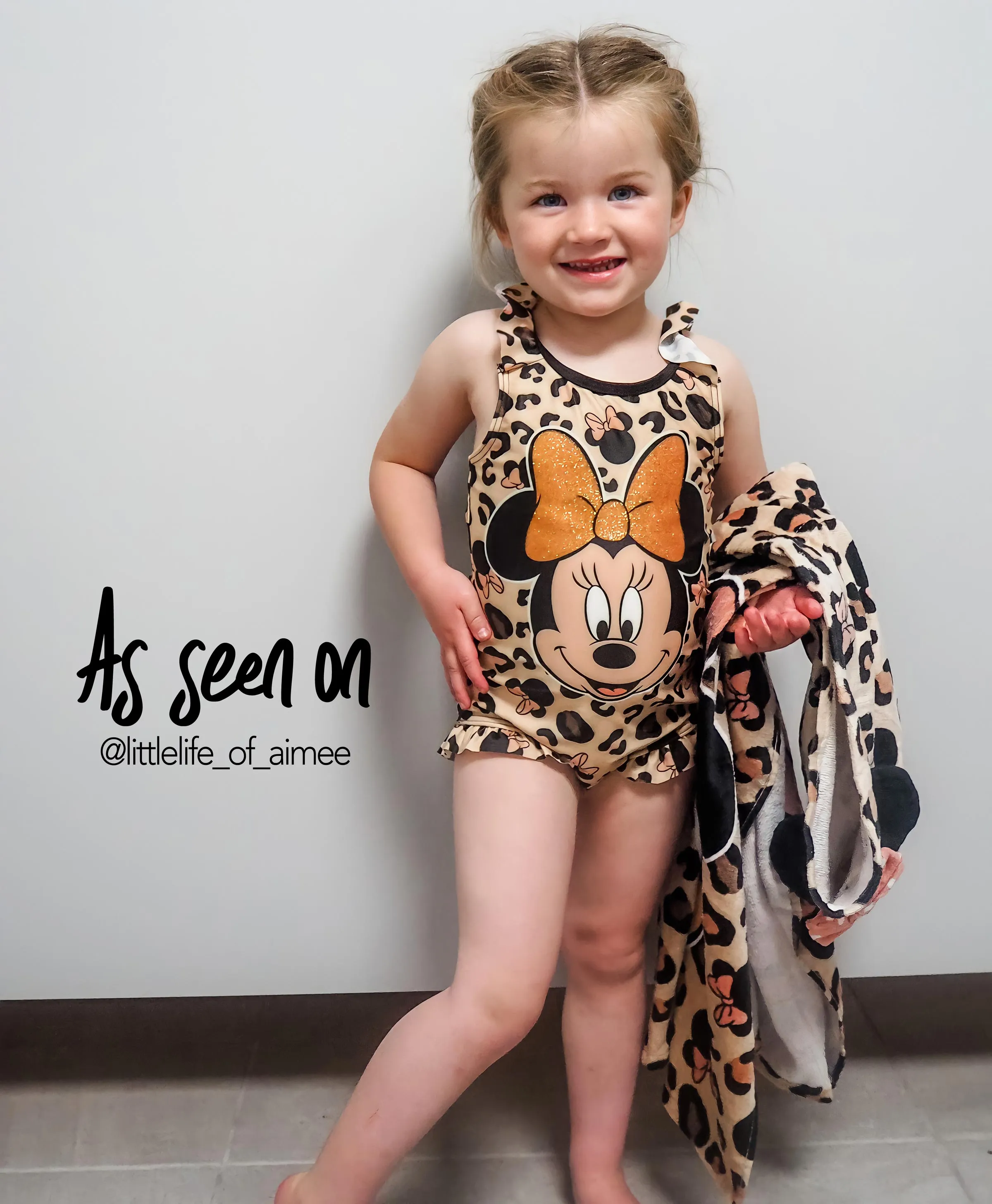 Disney Minnie Mouse Girl Swimsuit & Towel Poncho Set