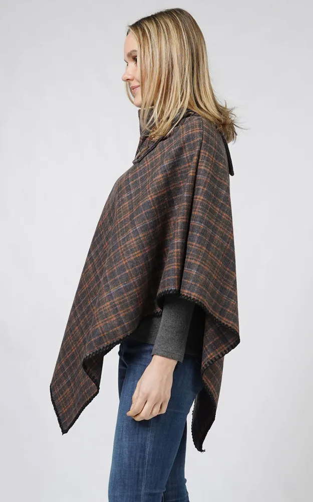 EPC10805 PLAID COCONUT BUTTON PONCHO