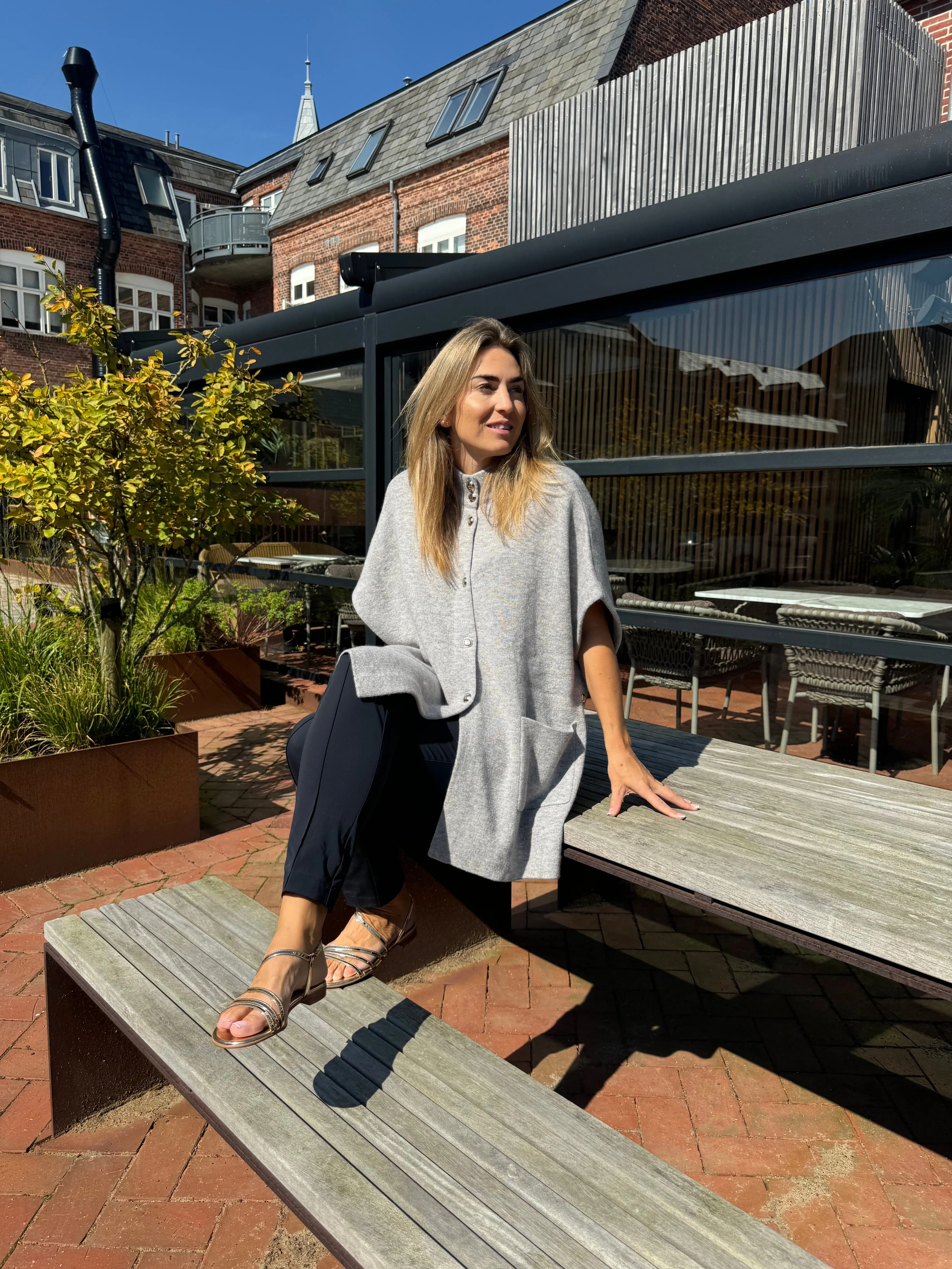 Hemisphere Poncho H-neck - Grey Melange