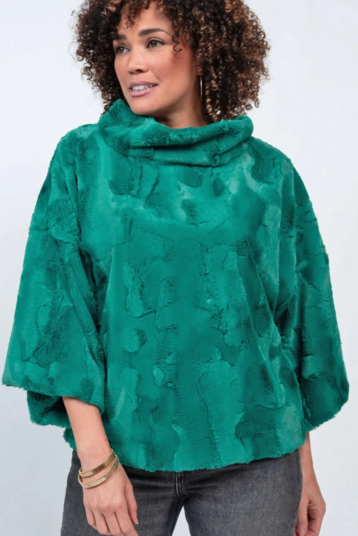 IVY JANE Fur CHARLOTTE Poncho Top