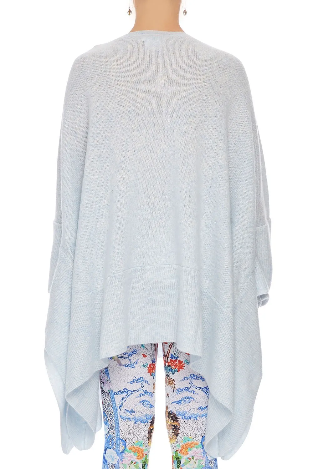 LUX PONCHO GEISHA GATEWAYS