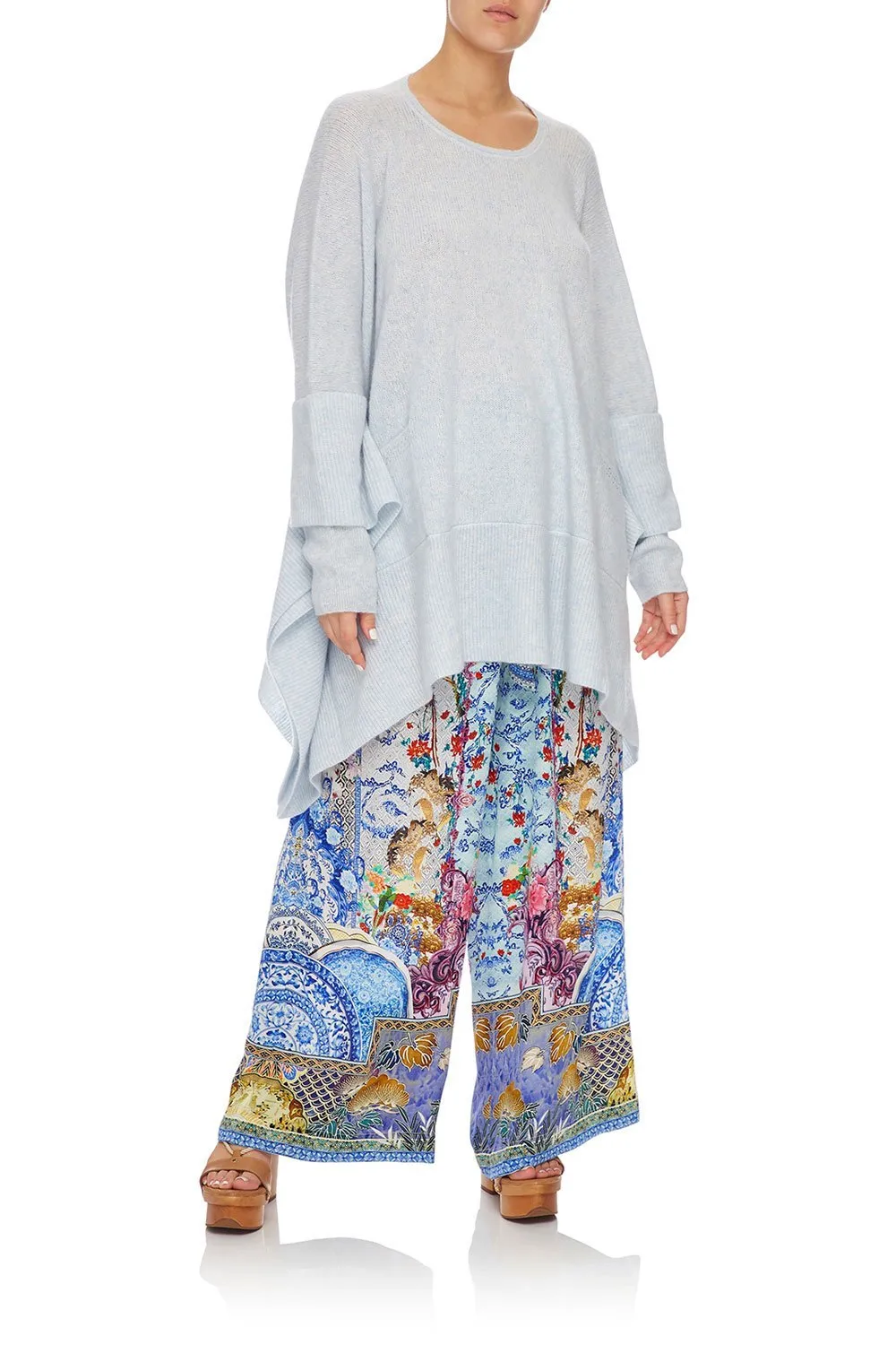 LUX PONCHO GEISHA GATEWAYS