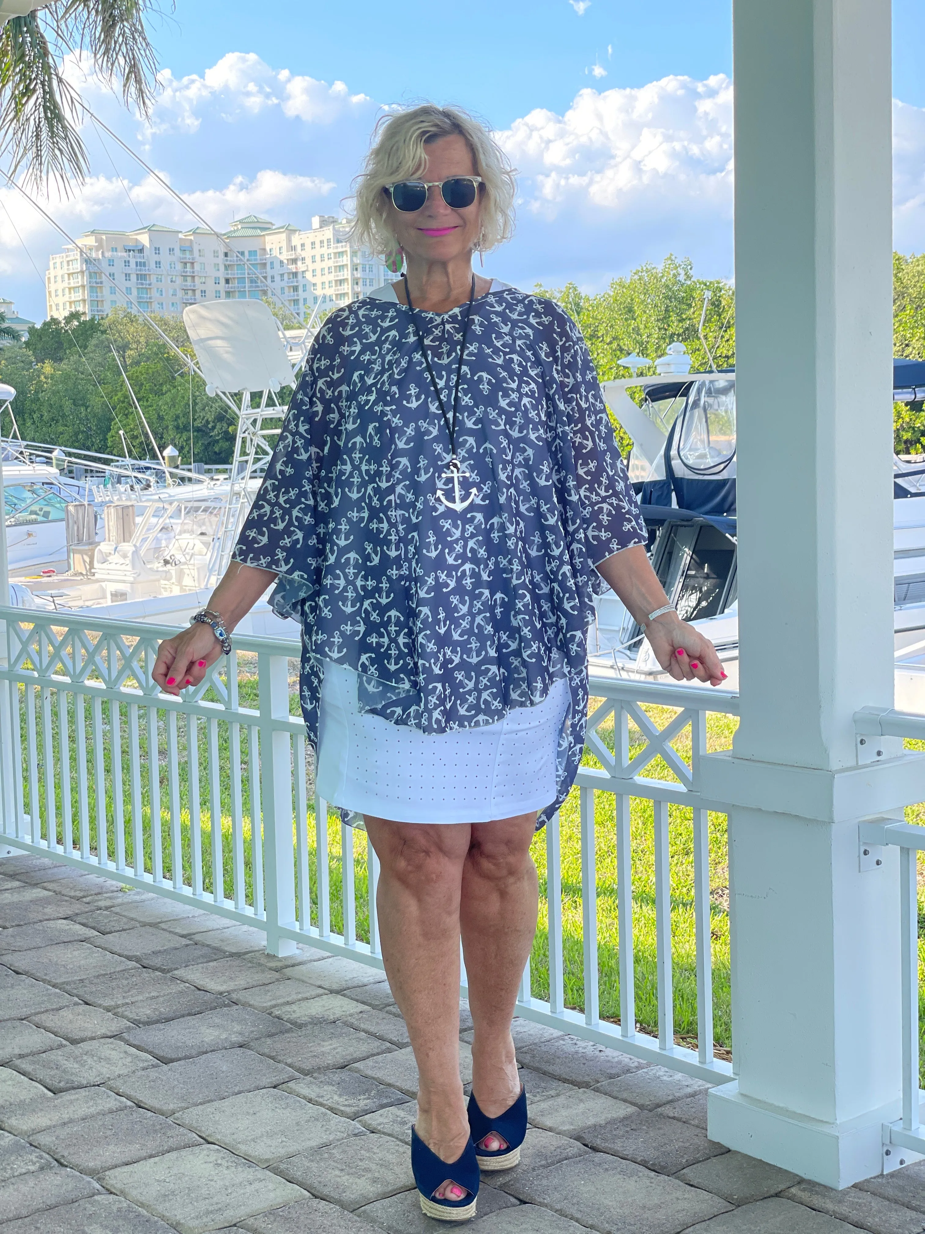 NAVY GROVE ANCHOR PONCHO