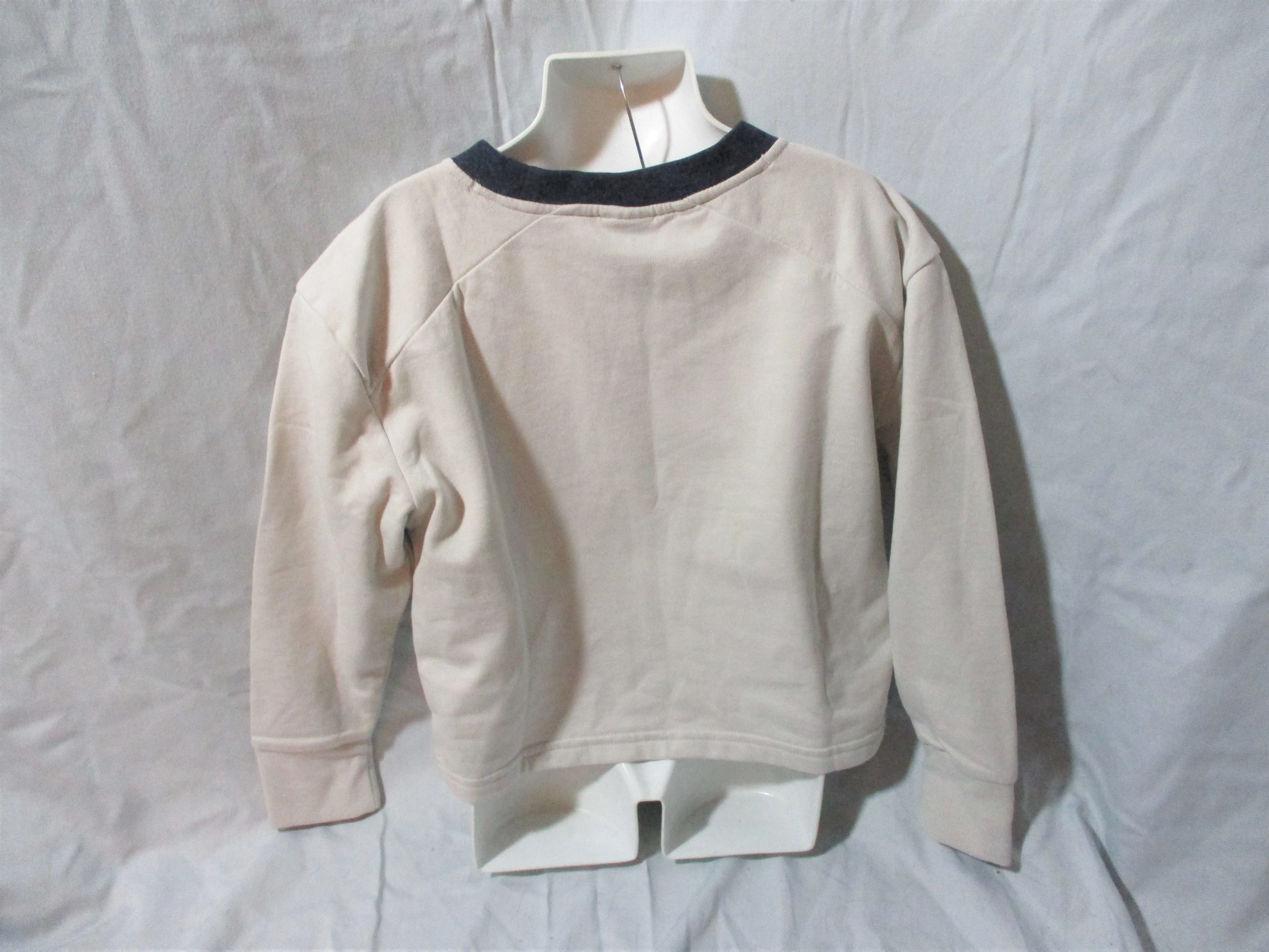 NWT Girls PATAGONIA LW Crew Sweatshirt Top Shirt Signature Monogram XS Gray Kids