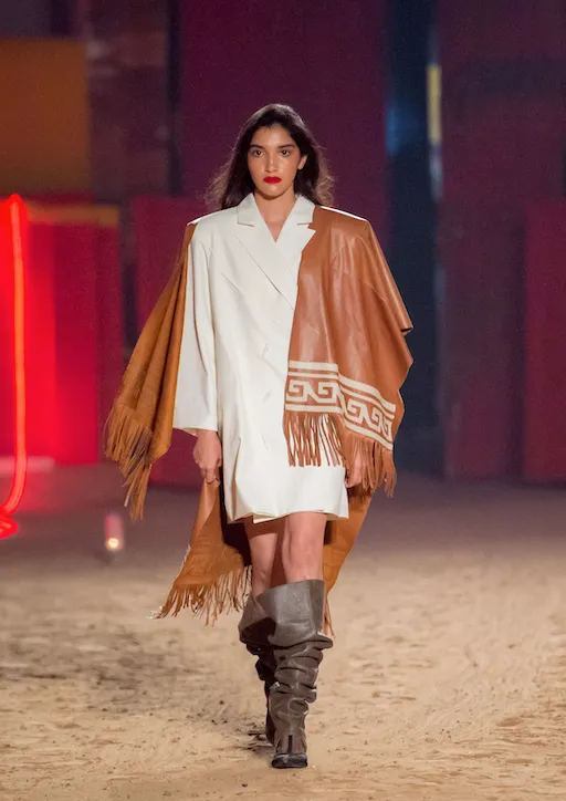 PONCHO REVERSIBLE MIEL
