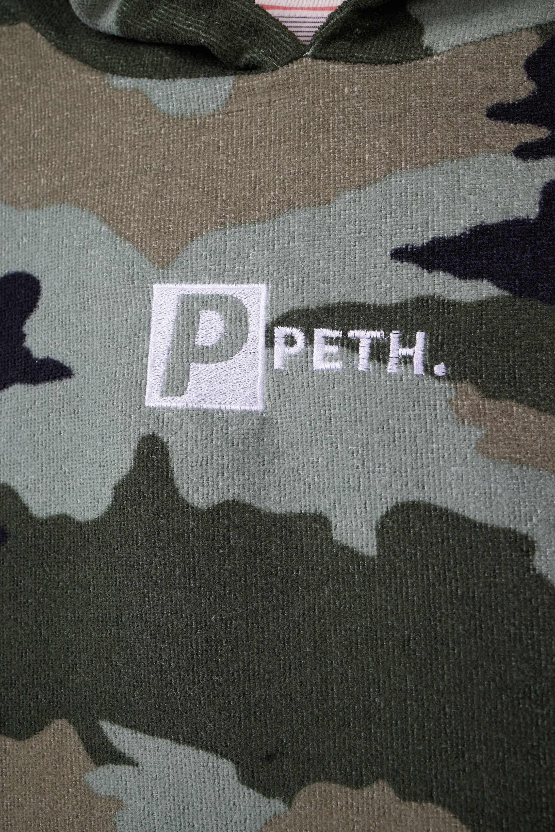 Premium Microfibre Oversized Changing Poncho / Robe - CAMO
