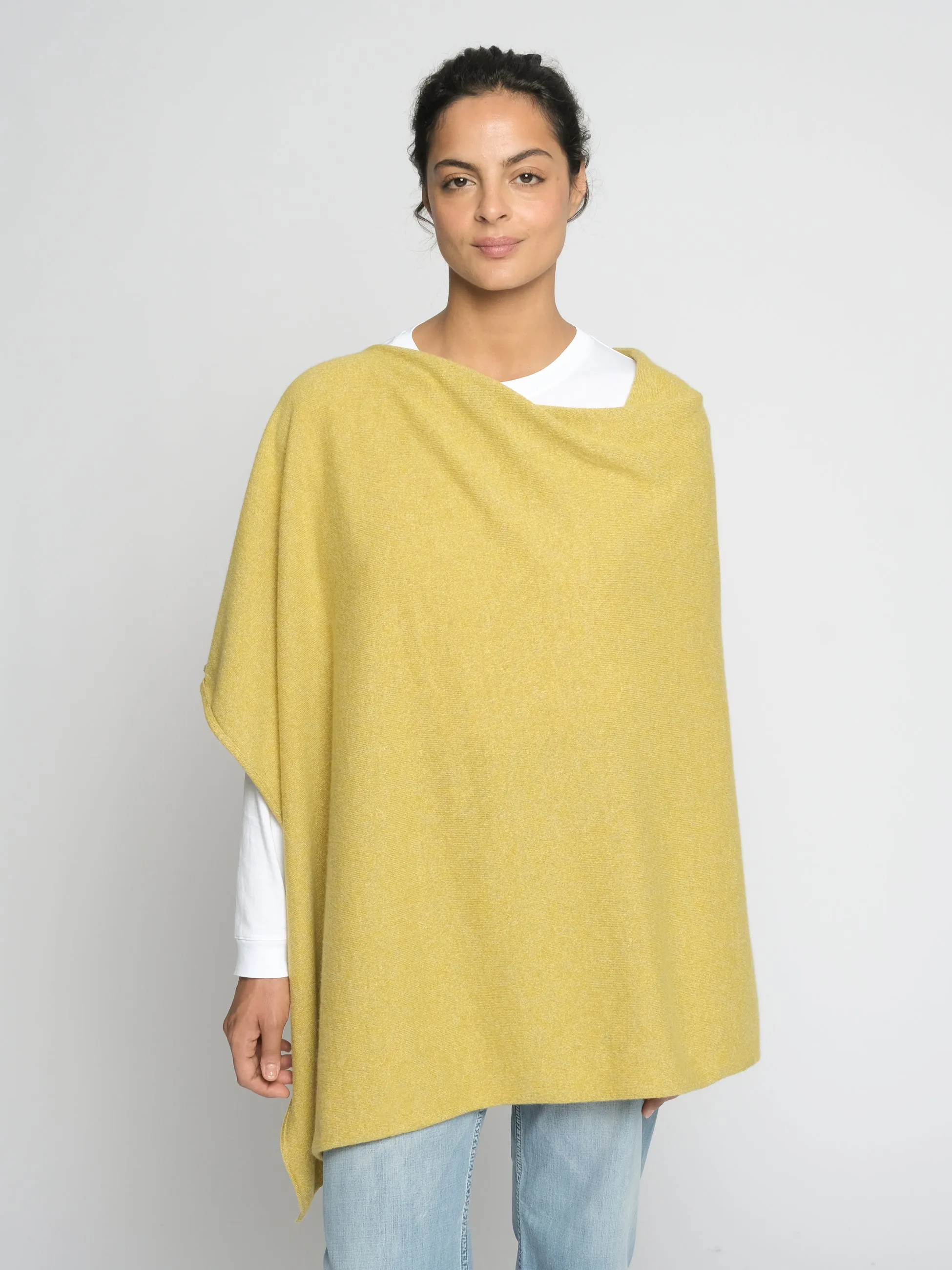 THE CLASSIC PONCHO | Marled Yellow