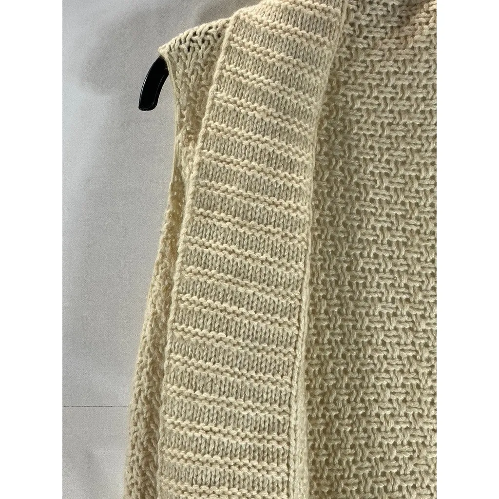 UNBRANDED Women's Tan Crochet Snap-Button Tassel Fringe Poncho/Shawl SZ OS