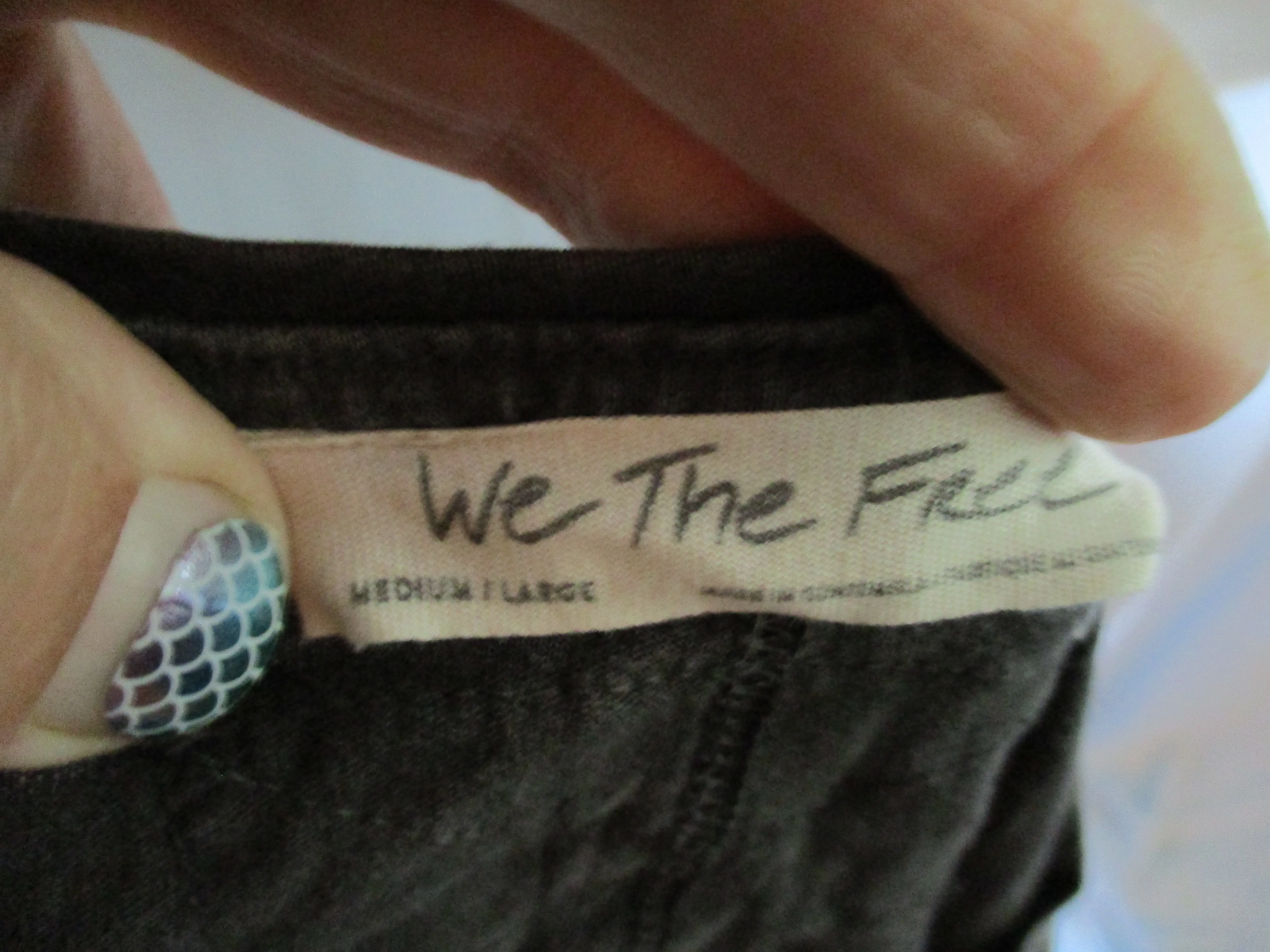 WE THE FREE PEOPLE  Tee 100% Cotton T-Shirt Top M/L GREY CREWNECK