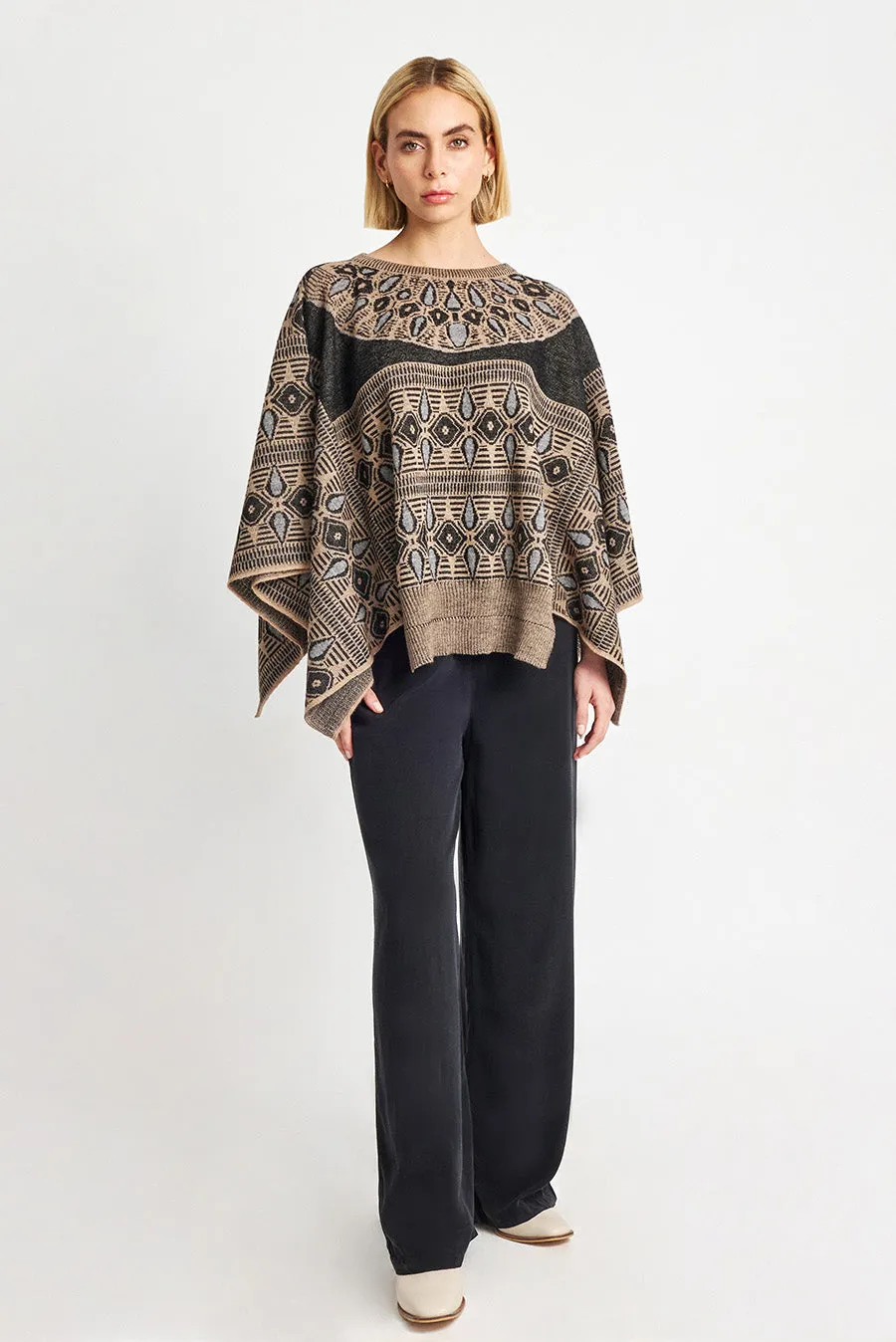 Wide Poncho Baby Alpaca Color Chanterelle